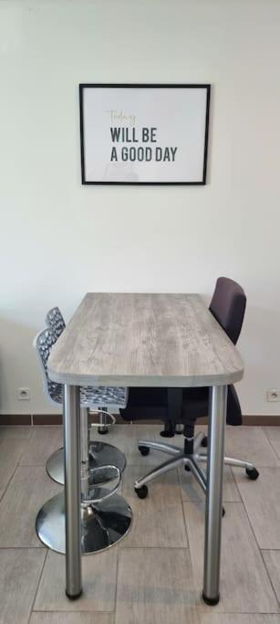 T2 Pool & Terrasse - Parking - Metro - Wifi Toulouse Exterior foto