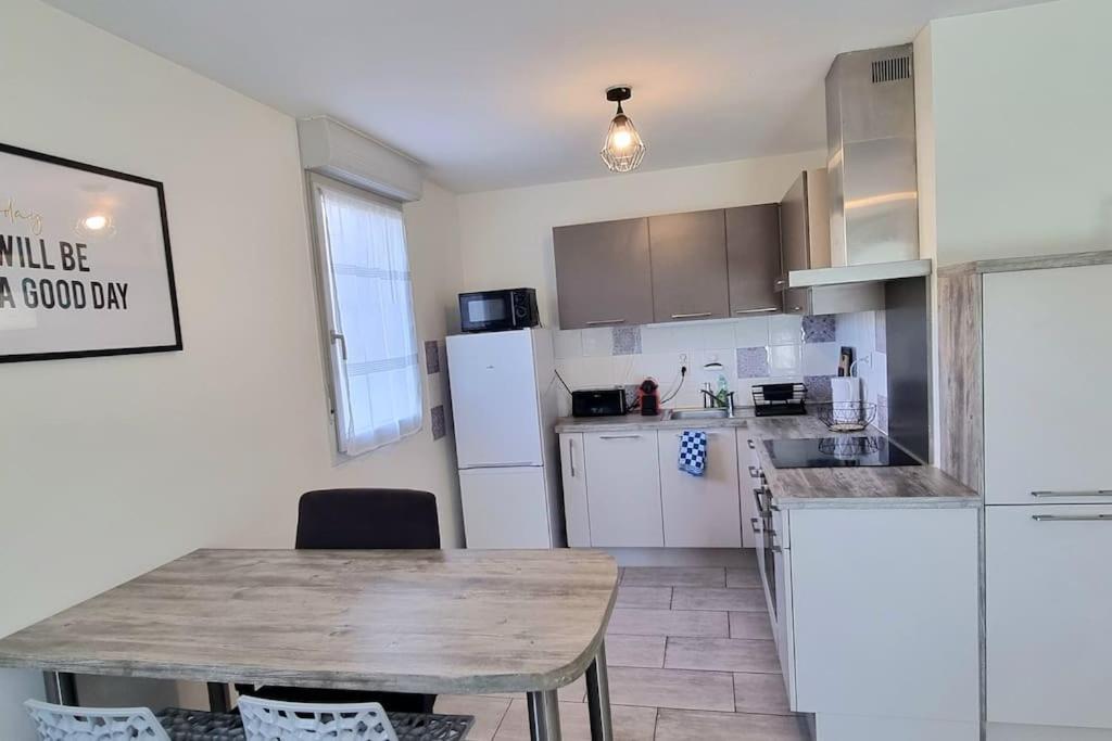 T2 Pool & Terrasse - Parking - Metro - Wifi Toulouse Exterior foto
